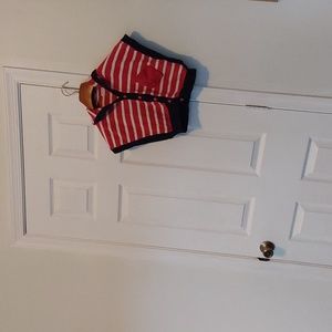 Dino Bebe sweater. Color red and pink stips